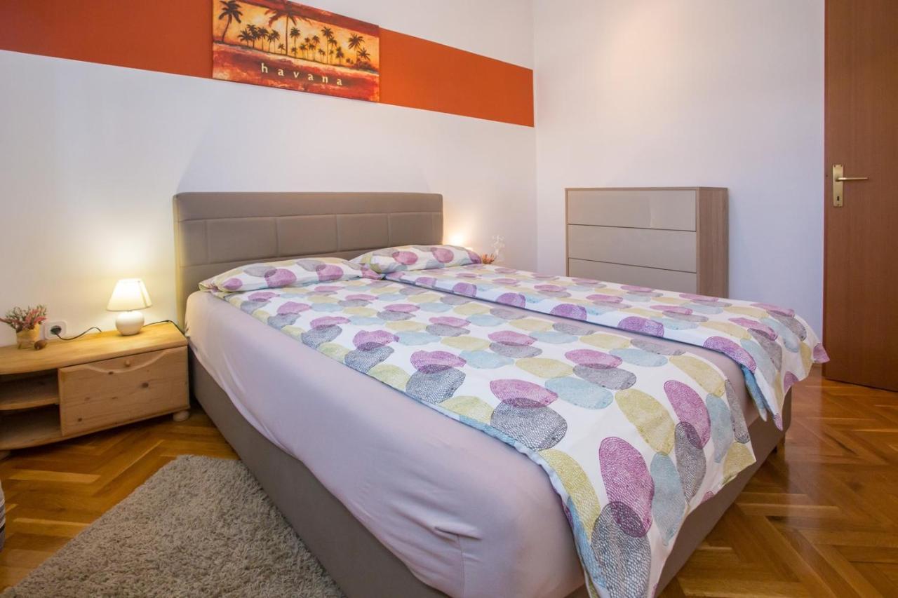 Apartment Mauro Porec Esterno foto