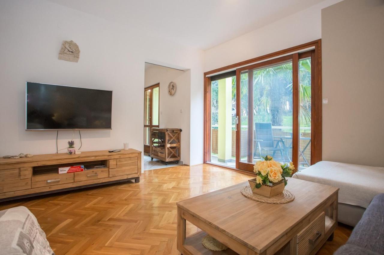 Apartment Mauro Porec Esterno foto