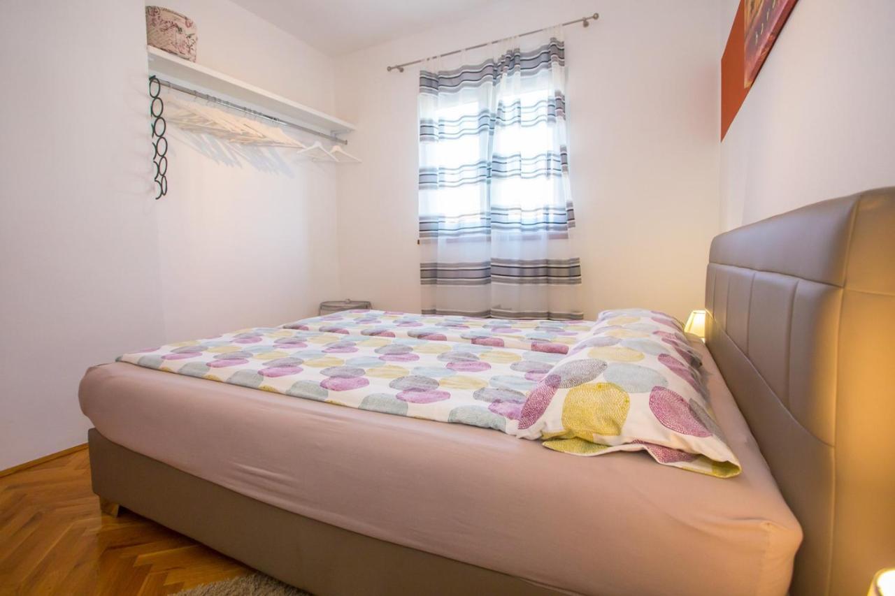 Apartment Mauro Porec Esterno foto