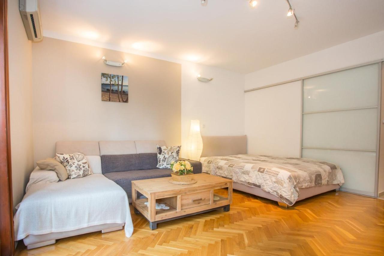 Apartment Mauro Porec Esterno foto