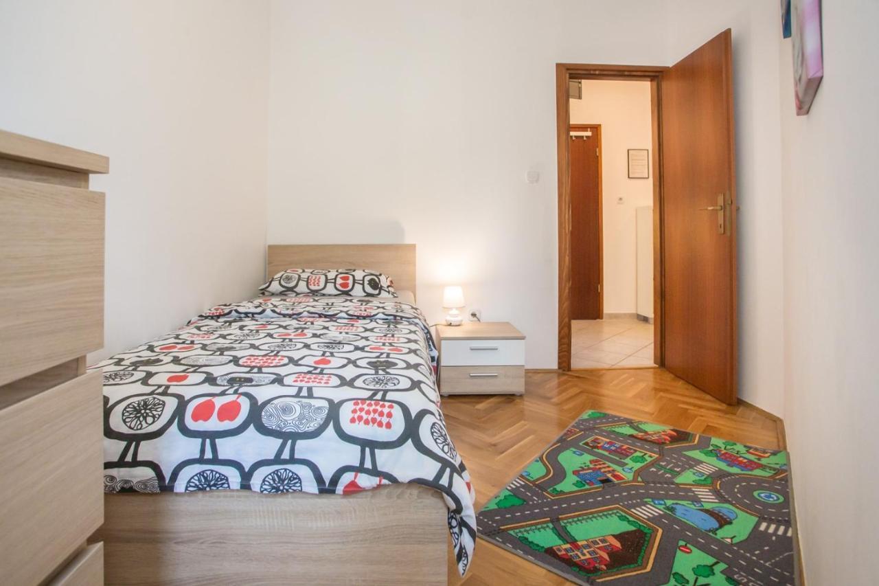 Apartment Mauro Porec Esterno foto